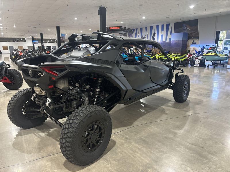 New 2026 Can-Am MAVERICK R MAX X RS 999T DCT Image 15