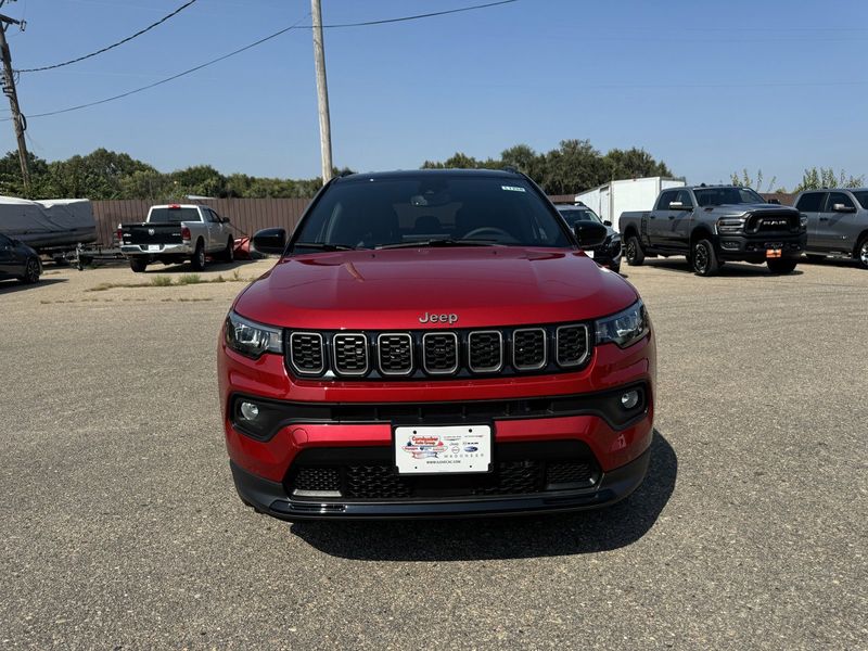 2024 Jeep Compass Latitude 4x4Image 3