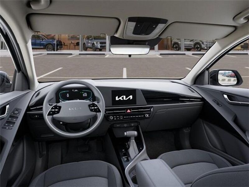 New 2025 Kia Niro LXImage 14