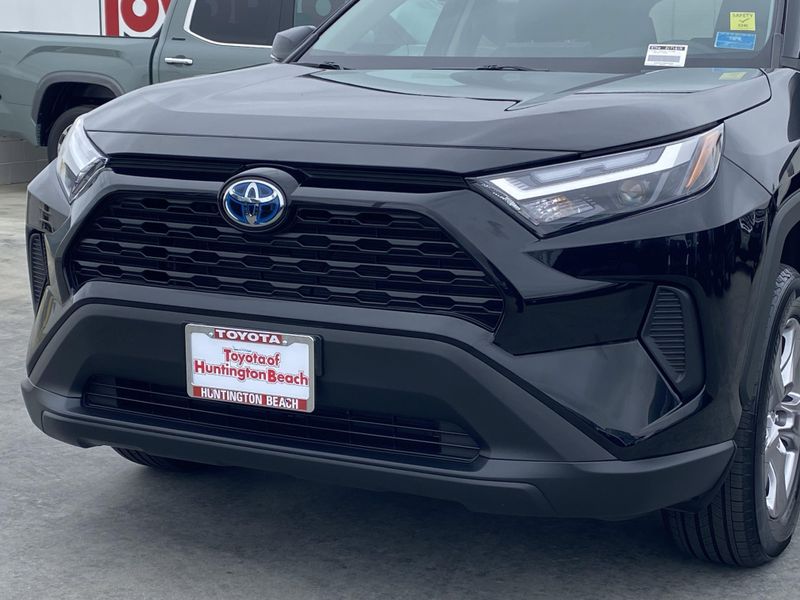 2024 Toyota RAV4 XLEImage 9