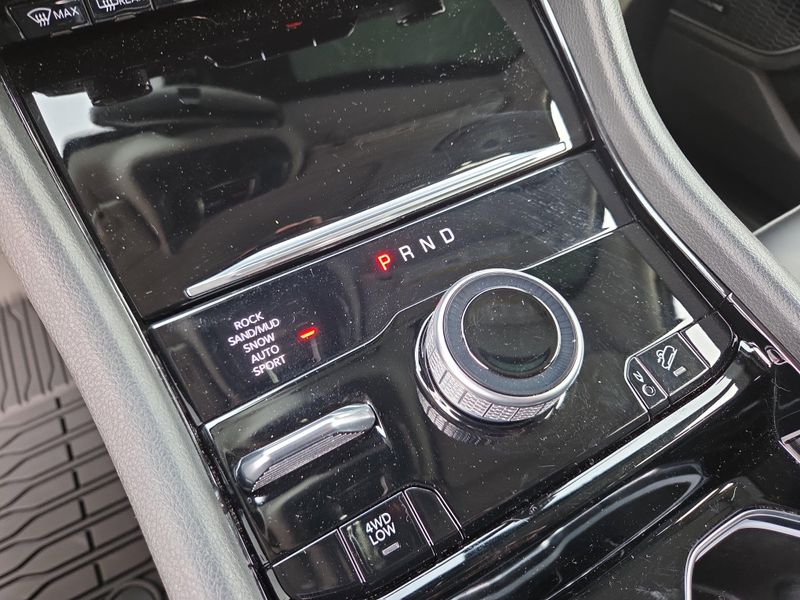 2023 Jeep Grand Cherokee 4xe photo 28