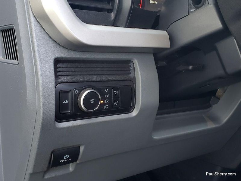 Used 2023 Ford F-250 XL STX FX4Image 26