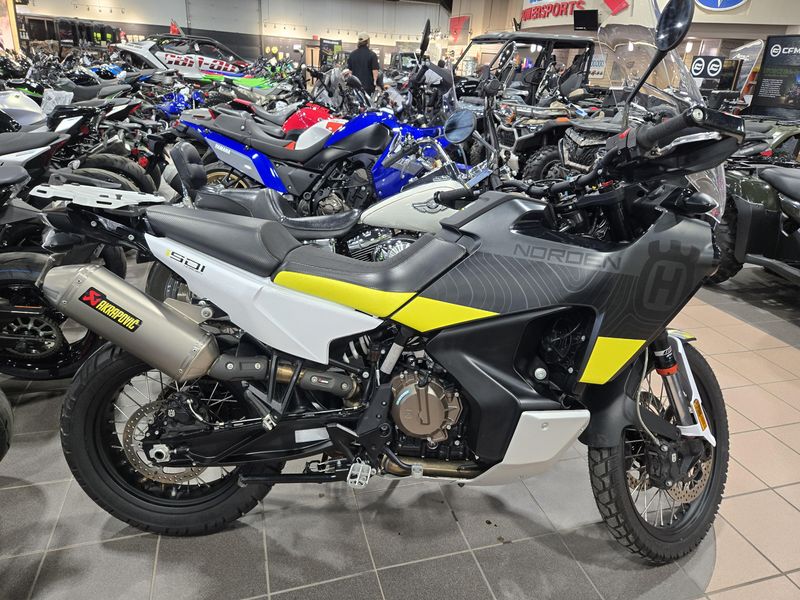 2022 HUSQVARNA NORDEN 901 Image 2