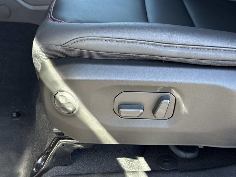 New 2026 Jeep Wrangler 4-door Rubicon X