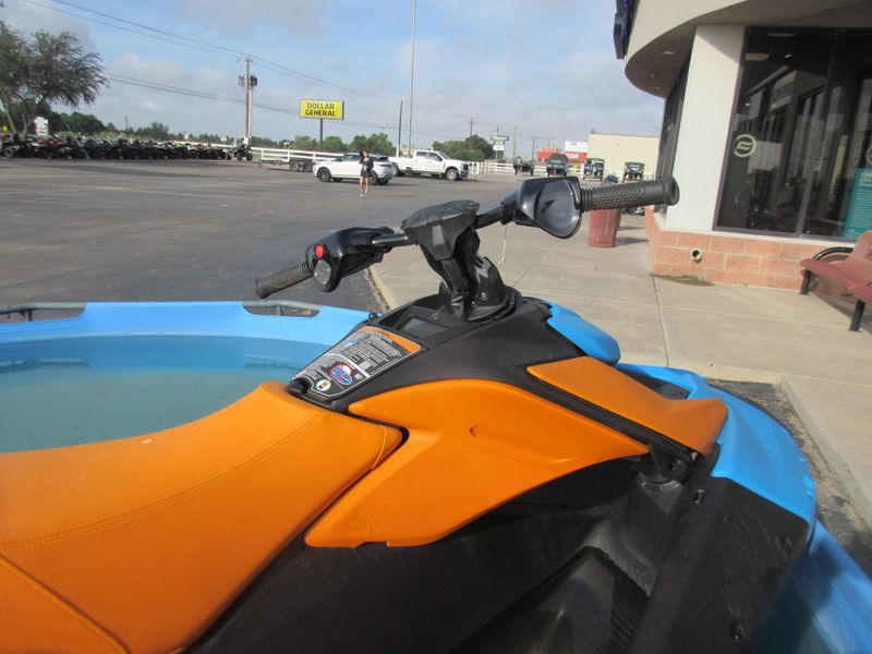 NEW 2026 SEADOO SPARK TRIXX FOR 3 90HP Image 7