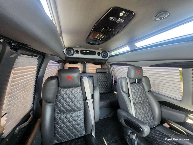 2022 GMC Savana Image 45