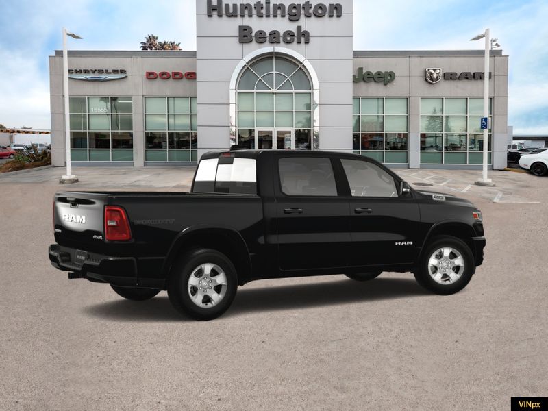 2025 RAM 1500 Big Horn Crew Cab 4x4Image 8