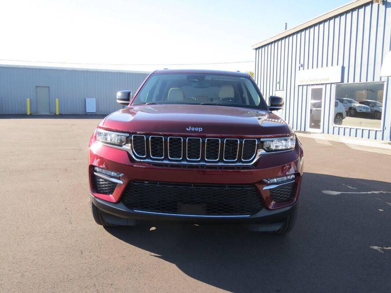 2022 Jeep Grand Cherokee Limited 4x4 4dr SUV (midyear release)Image 4