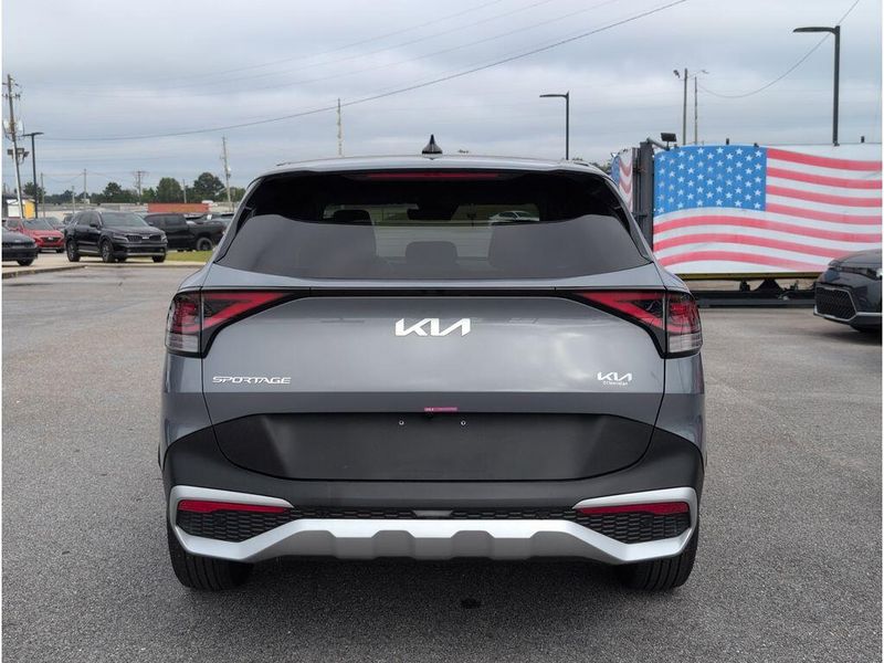 Used 2024 Kia Sportage EXImage 4