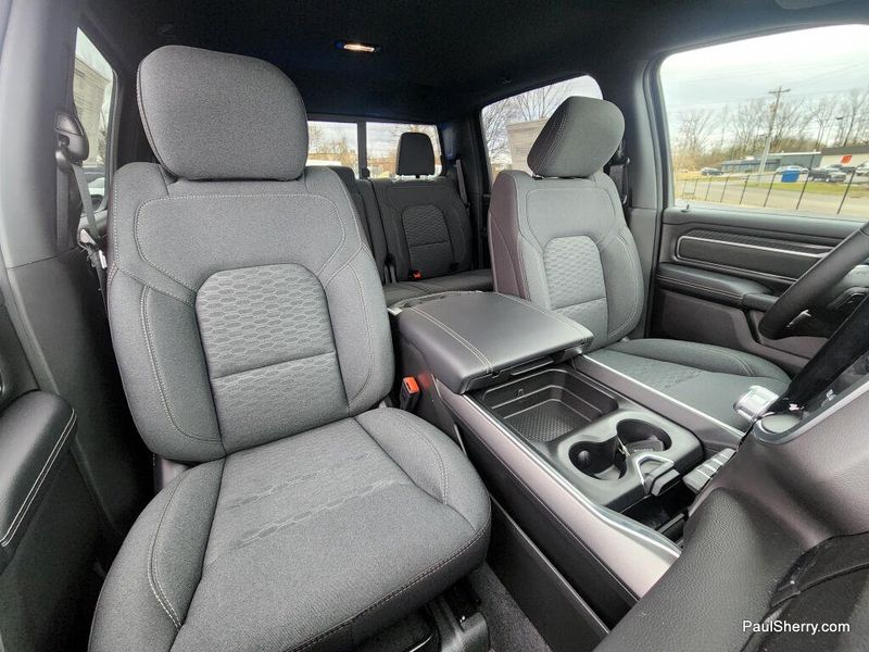 New 2026 RAM 1500 Big Horn Crew Cab 4x4 5'7' Box