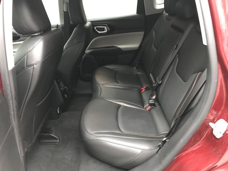 Used 2022 Jeep Compass LimitedImage 9