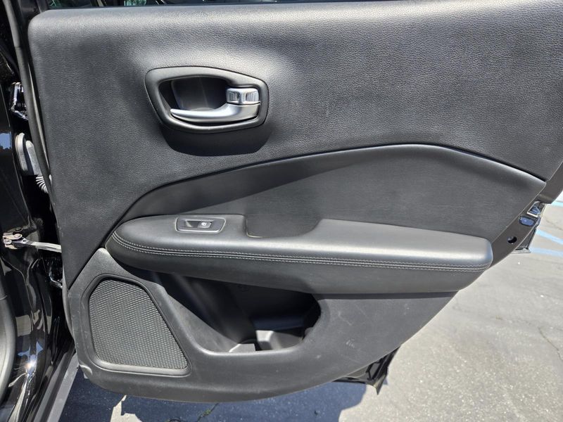 Used 2020 Jeep Compass Altitude 4x4