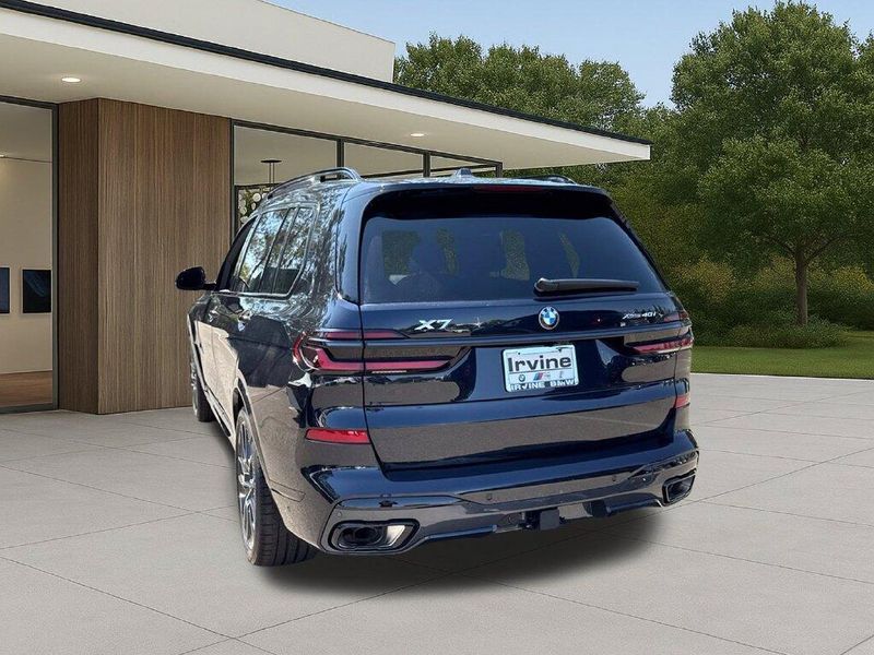 New 2027 BMW X7 xDrive40iImage 11