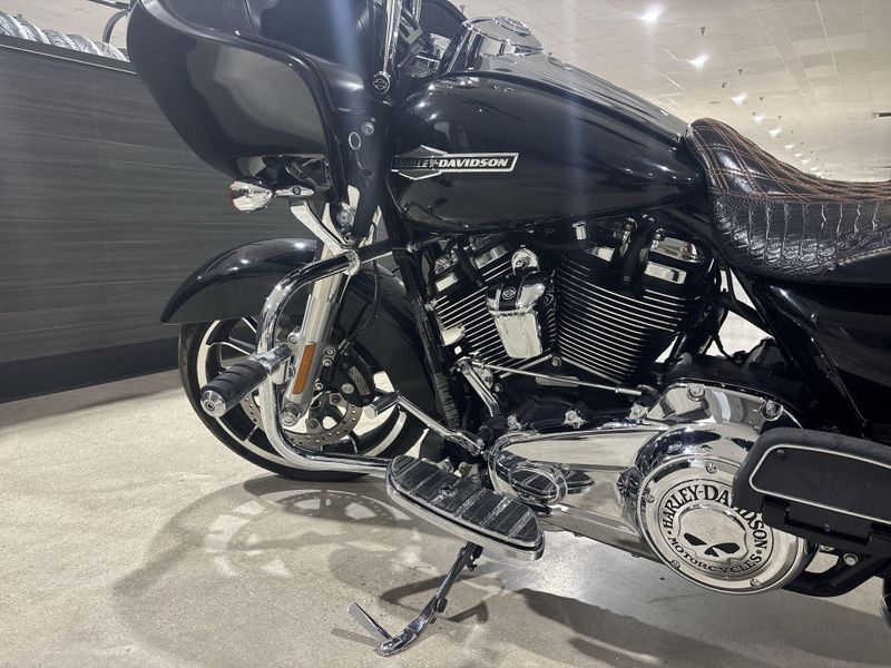 Used 2021 Harley-Davidson ROAD GLIDE Image 23