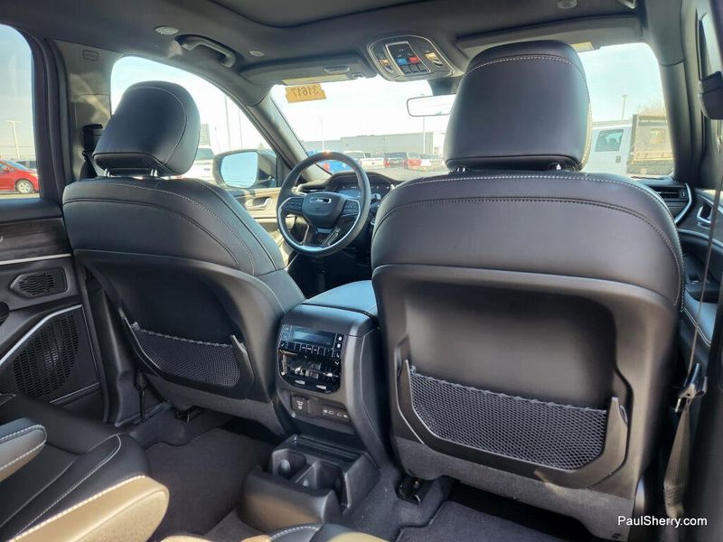 New 2026 Jeep Grand Cherokee L Limited 4x4