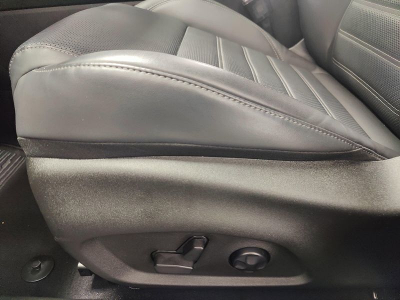 Used 2024 Alfa Romeo Tonale Ti eAWD Premium w/SunroofImage 18