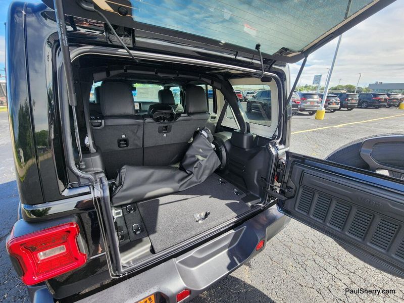 New 2026 Jeep Wrangler 4-door Sahara