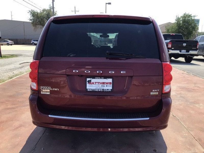 2019 Dodge Grand Caravan SXTImage 4