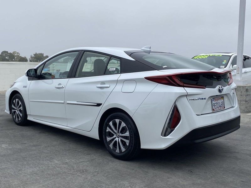 2022 Toyota Prius Prime XLEImage 6