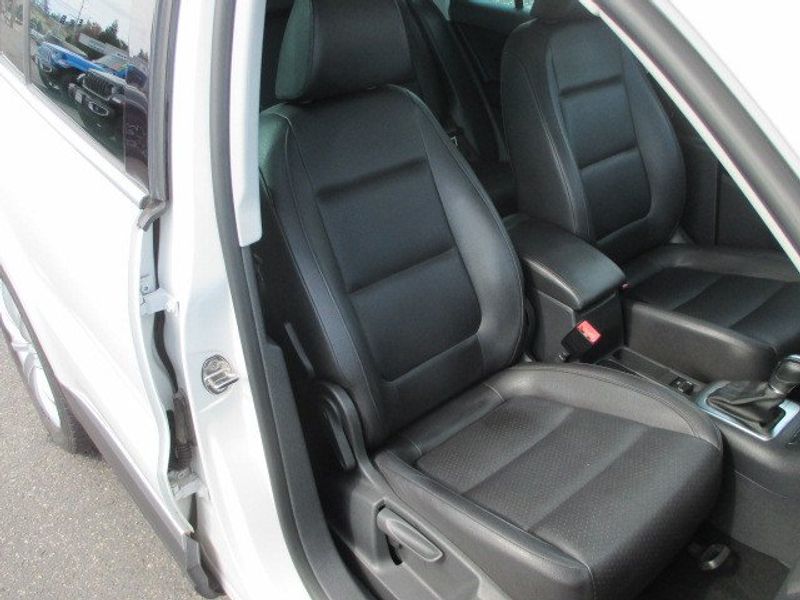 2012 Volkswagen Tiguan Image 25