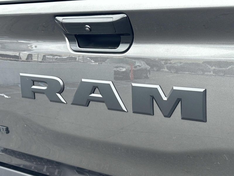 New 2026 RAM 1500 Big Horn Crew Cab 4x2 5'7' Box