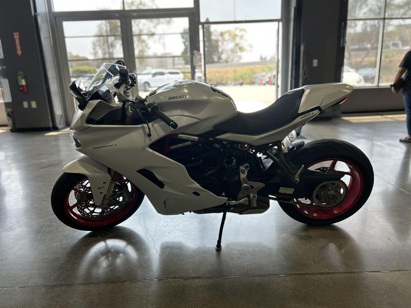 Used 2020 Ducati SUPER SPORT S Image 17