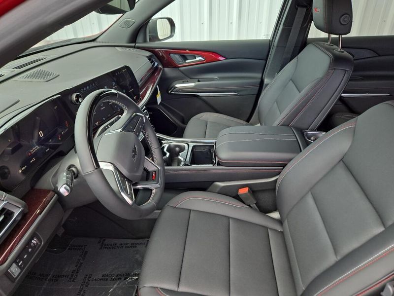 2026 Chevrolet Traverse Z71 photo 6