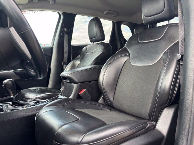 Used 2020 Jeep Cherokee Latitude PlusImage 9