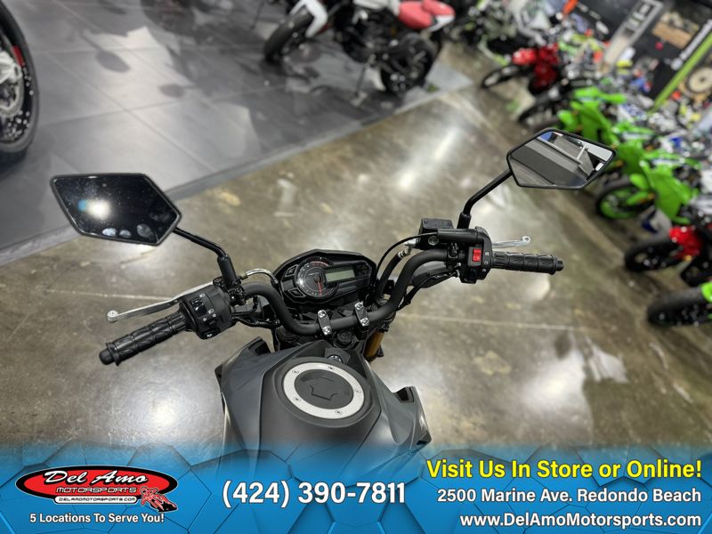 2024 Kawasaki Z125 PROImage 27