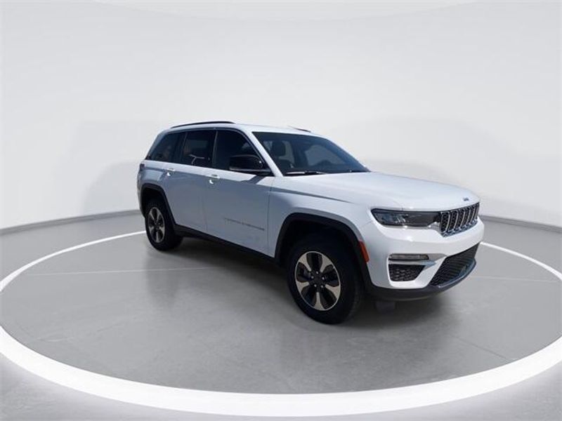 2024 Jeep Grand Cherokee 4xeImage 2