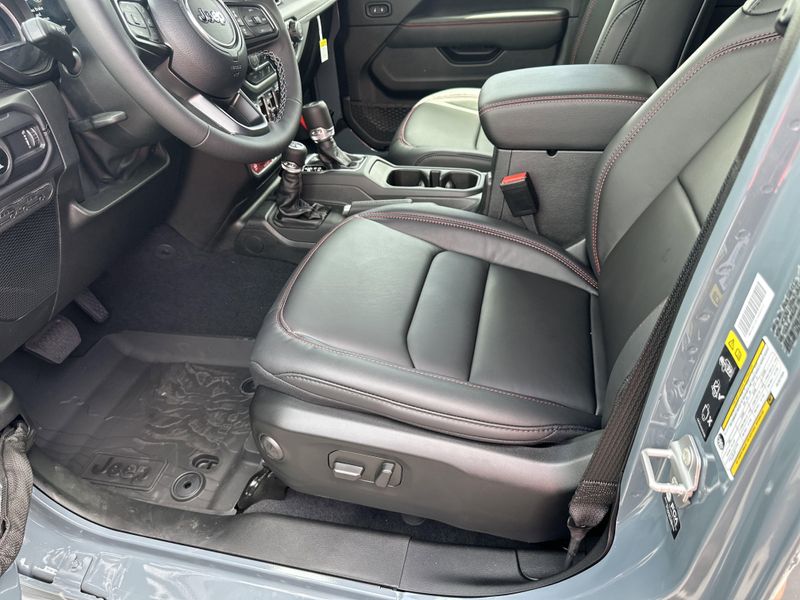 New 2025 Jeep Gladiator Rubicon X 4x4Image 21