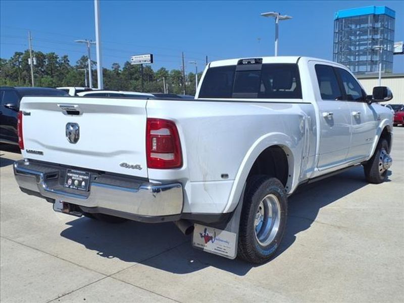 2022 RAM 3500 LaramieImage 2