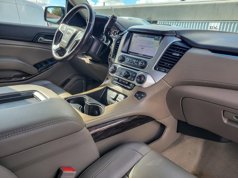 2018 Gmc Yukon SLT photo 23