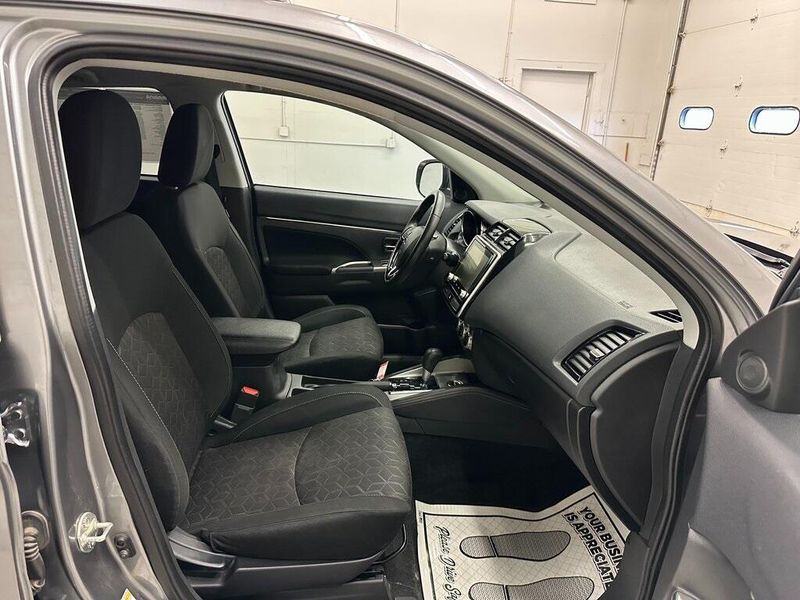 2020 Mitsubishi Outlander Sport 2.0 SEImage 28