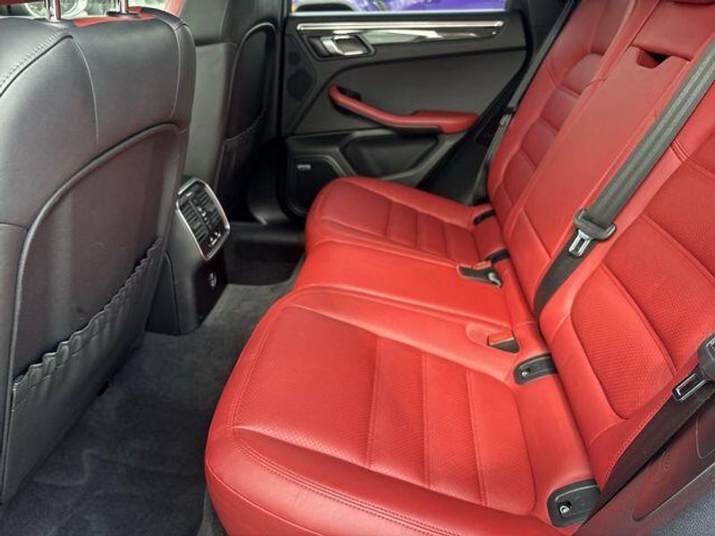 Used 2021 Porsche Macan GTSImage 16