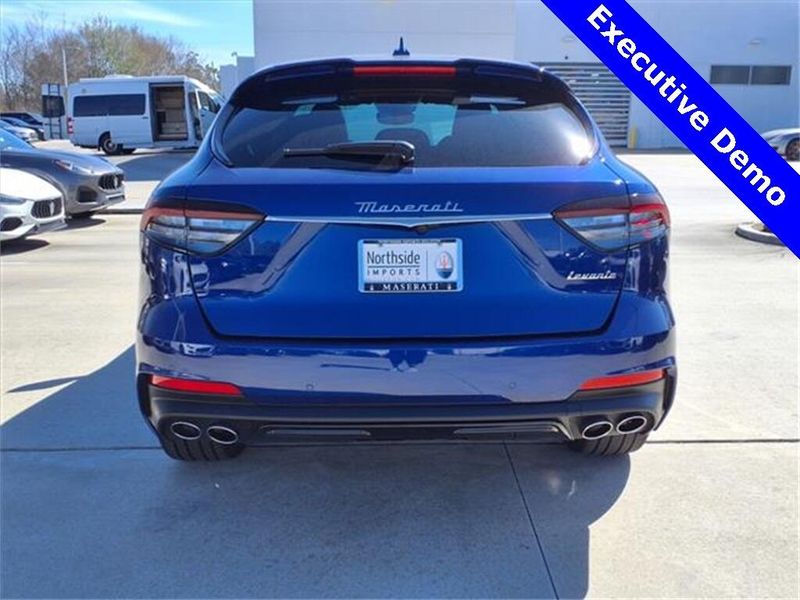 2024 Maserati Levante ModenaImage 8
