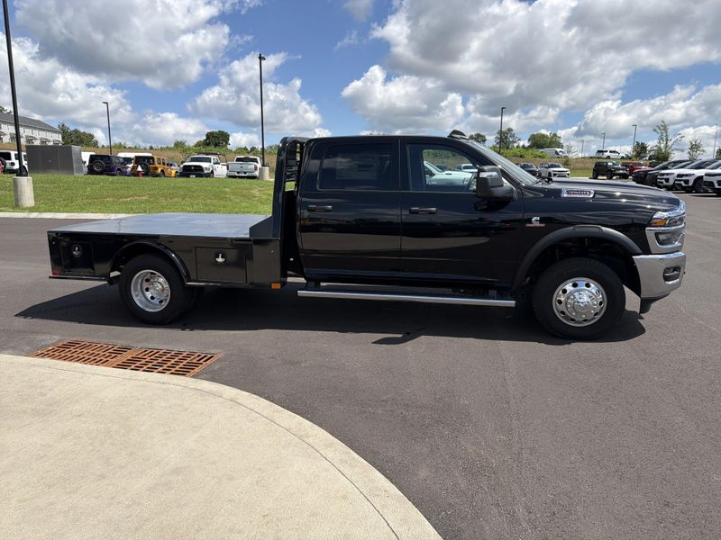 New 2026 RAM 3500 Tradesman Crew Cab Chassis 4x4 60