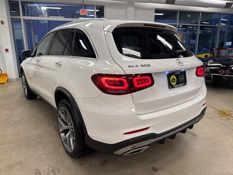 2022 Mercedes-Benz GLC 300Image 13