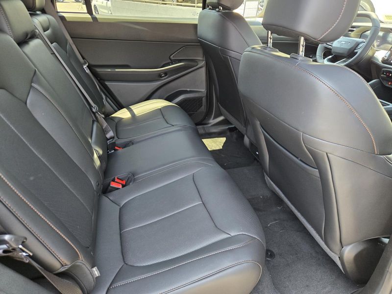 New 2026 Jeep Cherokee Limited 4x4
