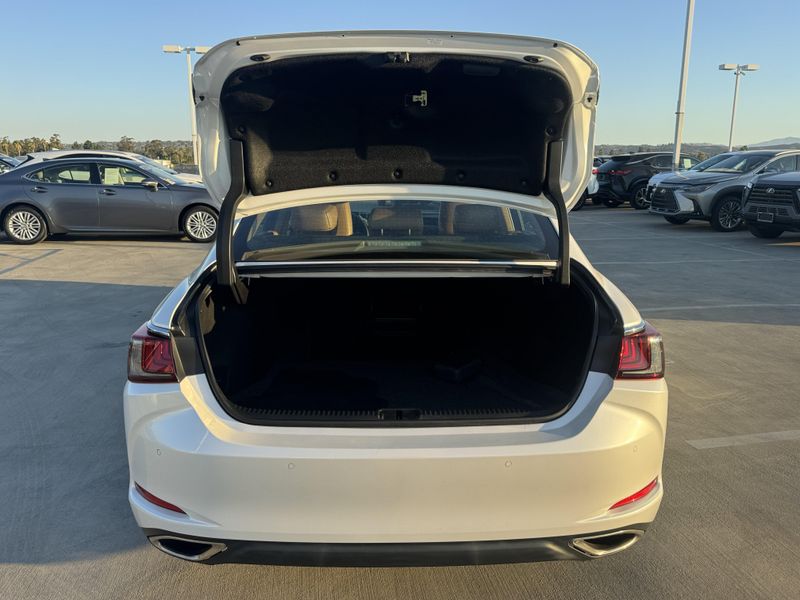 Used 2024 Lexus ES 350Image 15