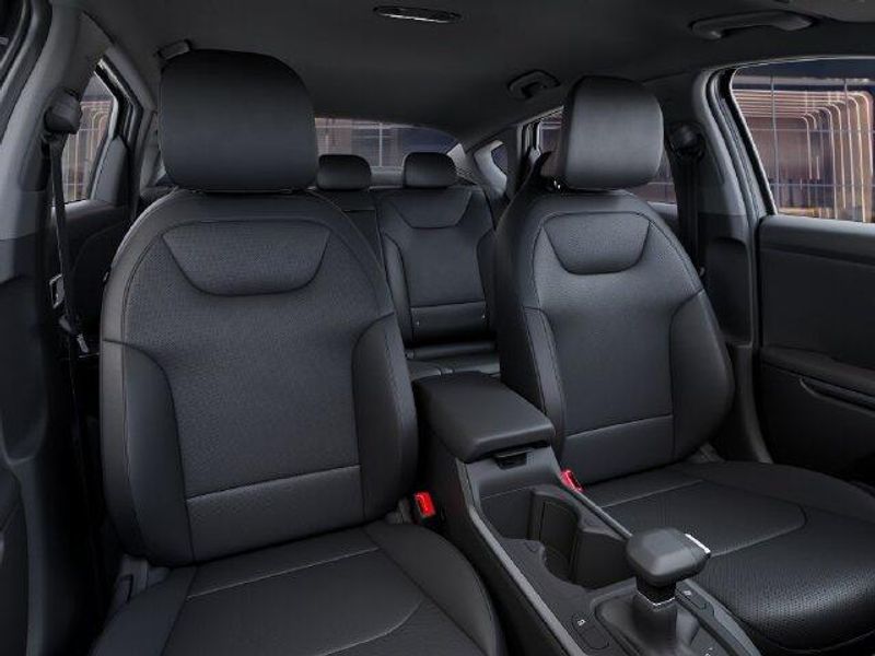 New 2027 Kia K4 EXImage 16