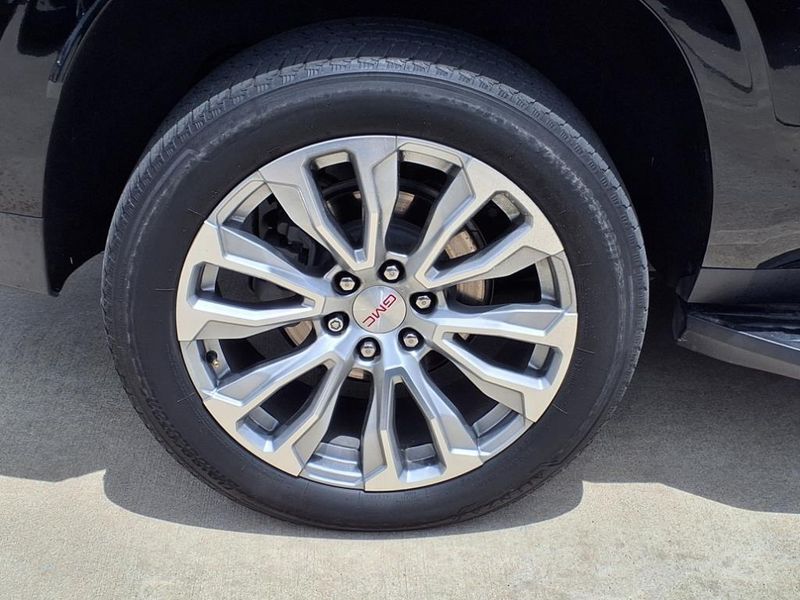 2021 GMC Yukon XL DenaliImage 7