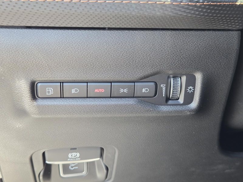 New 2026 Jeep Cherokee Limited 4x4
