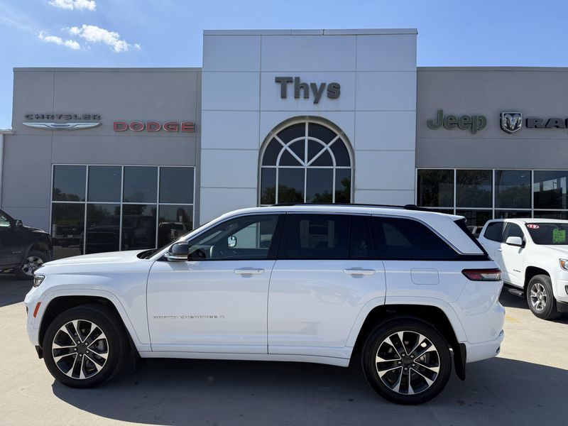Used 2023 Jeep Grand Cherokee OverlandImage 38
