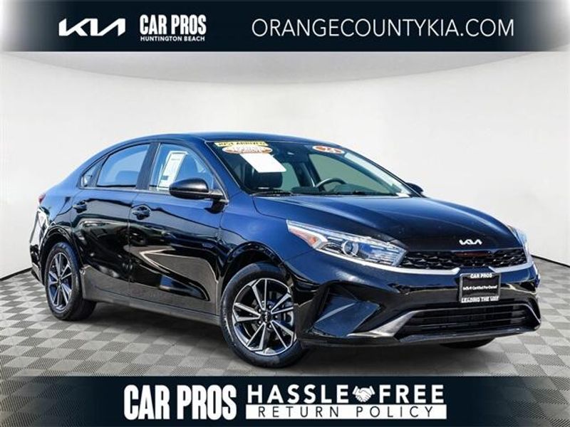 Used 2024 Kia Forte LXSImage 1