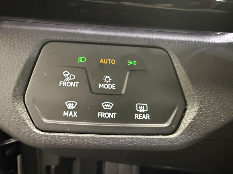 Used 2025 Volkswagen ID.4 Pro S AWD Long Range w/Glass RoofImage 21