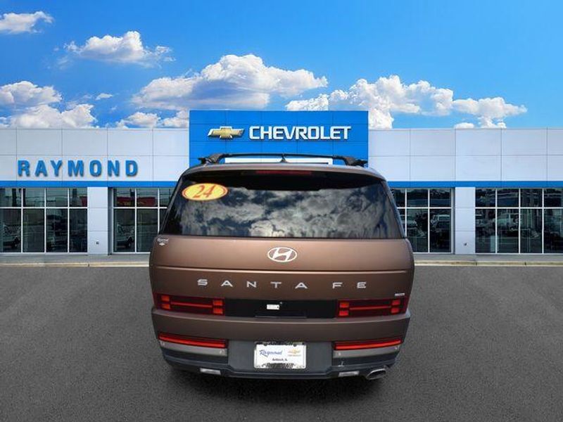 Used 2024 Hyundai Santa Fe LimitedImage 5