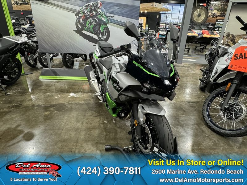 2024 Kawasaki NINJA 7 HYBRID ABSImage 30