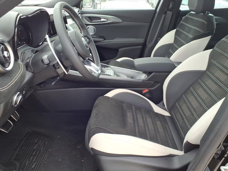 New 2026 Alfa Romeo Tonale Sport Speciale AwdImage 13