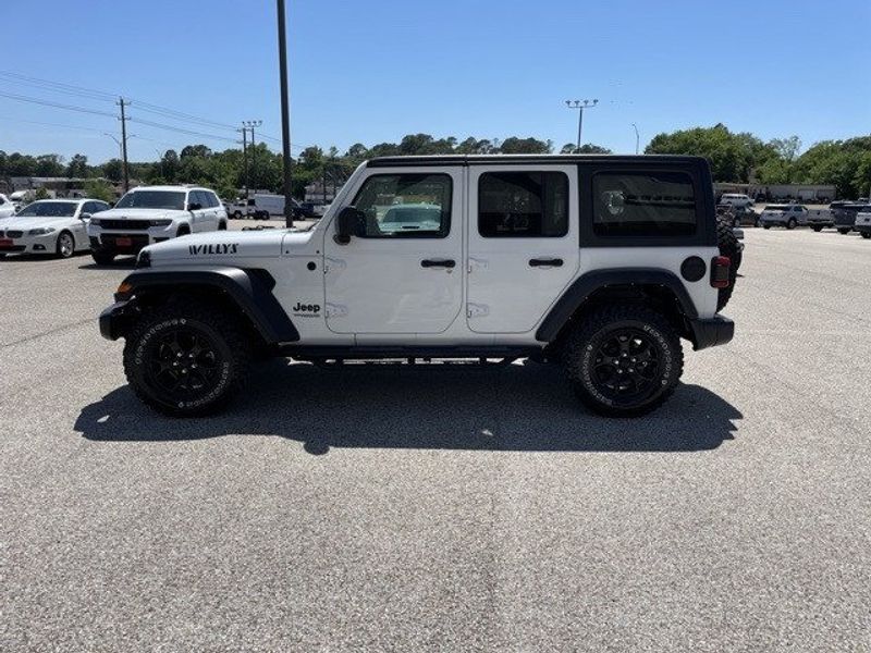 2021 Jeep Wrangler Unlimited WillysImage 4